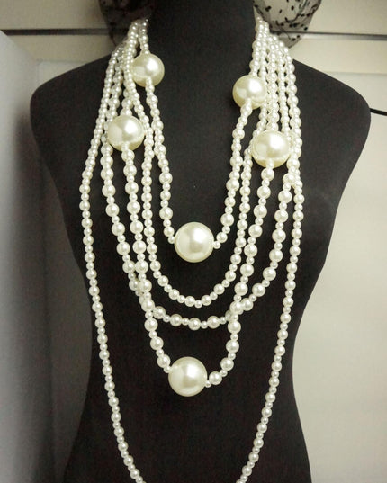 Big pearl necklace