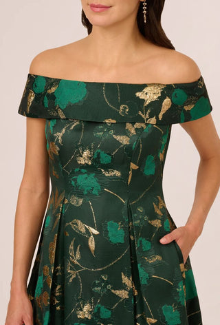 Jacquard off shoulder dress - Dresses Boutique B.V.