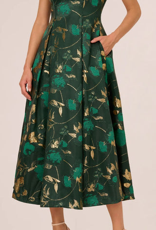 Jacquard off shoulder dress - Dresses Boutique B.V.