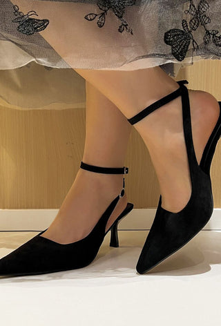 Larissa suédine pump Black - Dresses Boutique B.V.