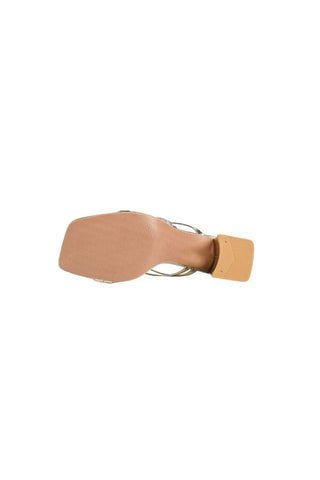 Mule pump Gold - Dresses Boutique B.V.